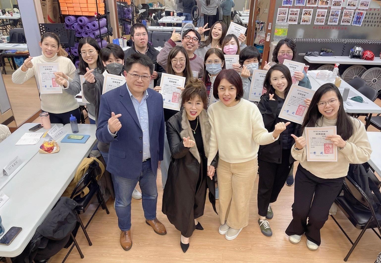 113(下)工會課程開辦花絮-職場表達與口語實戰訓練班結訓照